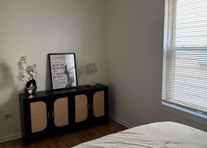 Cozy 3bd - Free Parking & Fast Wifi!
