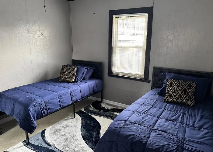 Cozy 3bd - Free Parking & Fast Wifi! Apartamento *