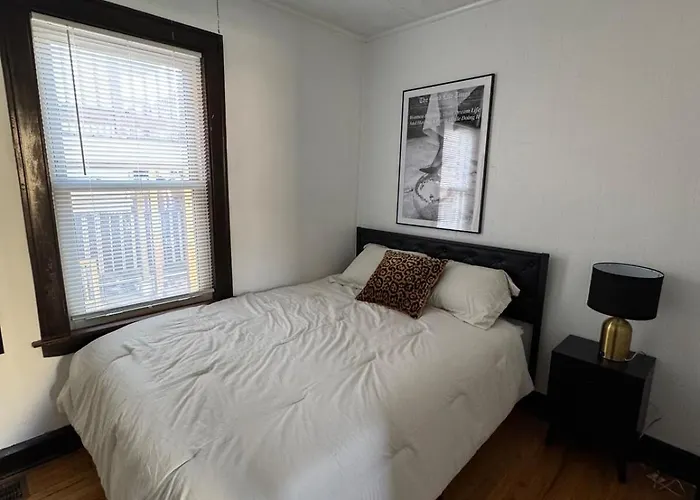 Cozy 3bd - Free Parking & Fast Wifi! Apartamento Chicago