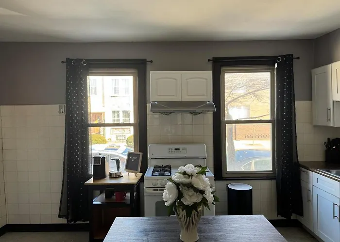Apartamento Cozy 3bd - Free Parking & Fast Wifi! Chicago