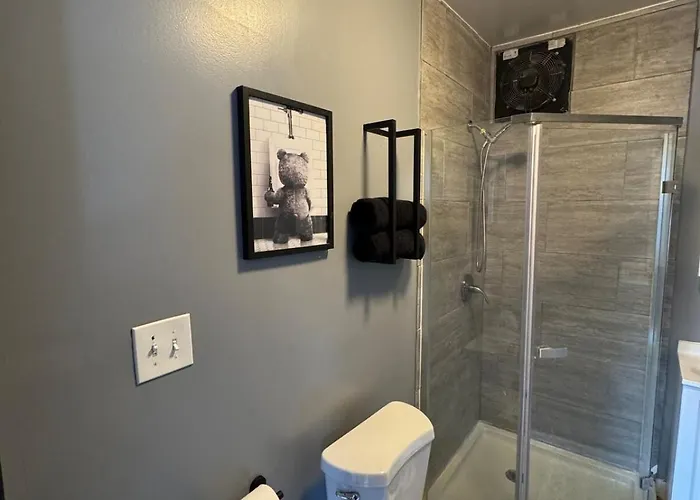 Apartamento Cozy 3bd - Free Parking & Fast Wifi!